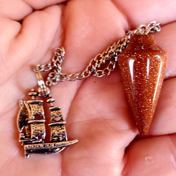 New Gold Sand Stone Pendulum & Silver Ship Pendant - Picture 3 of 8